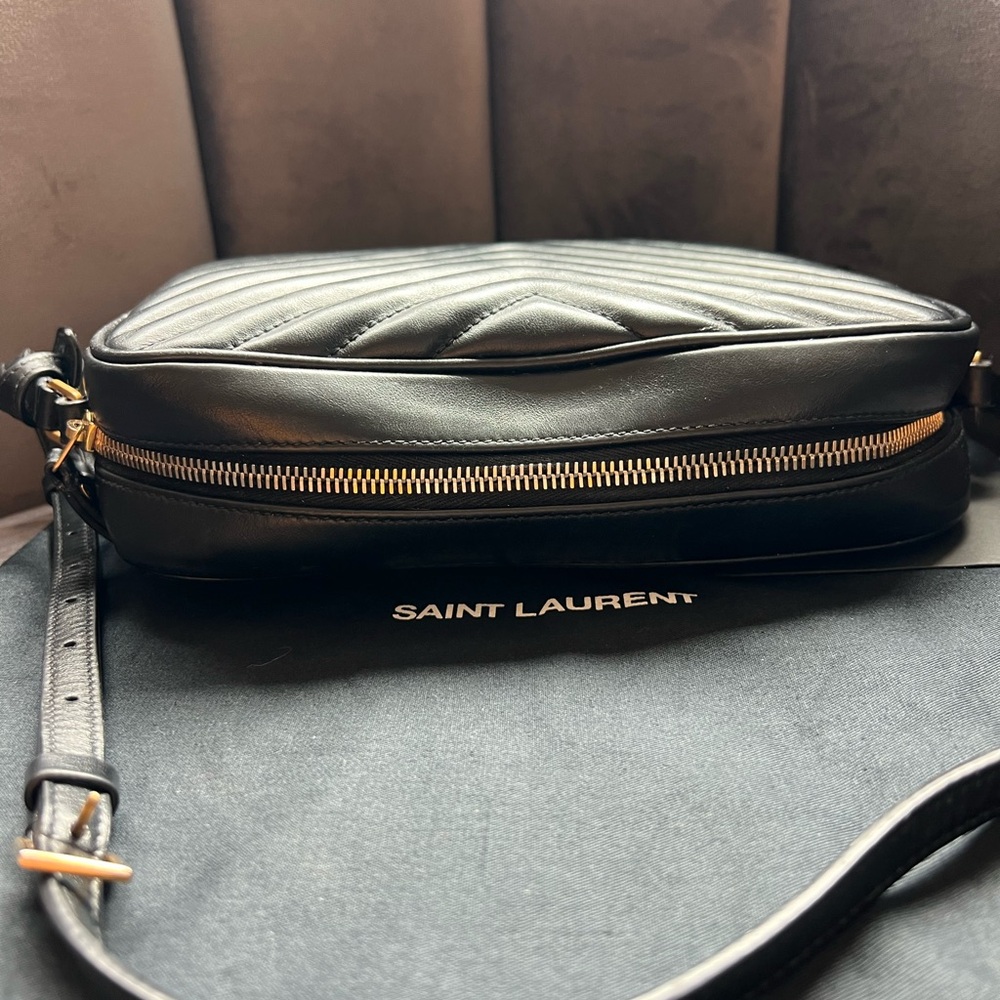 YSL camera bag quilted with gold hardware - Picture 12 of 13